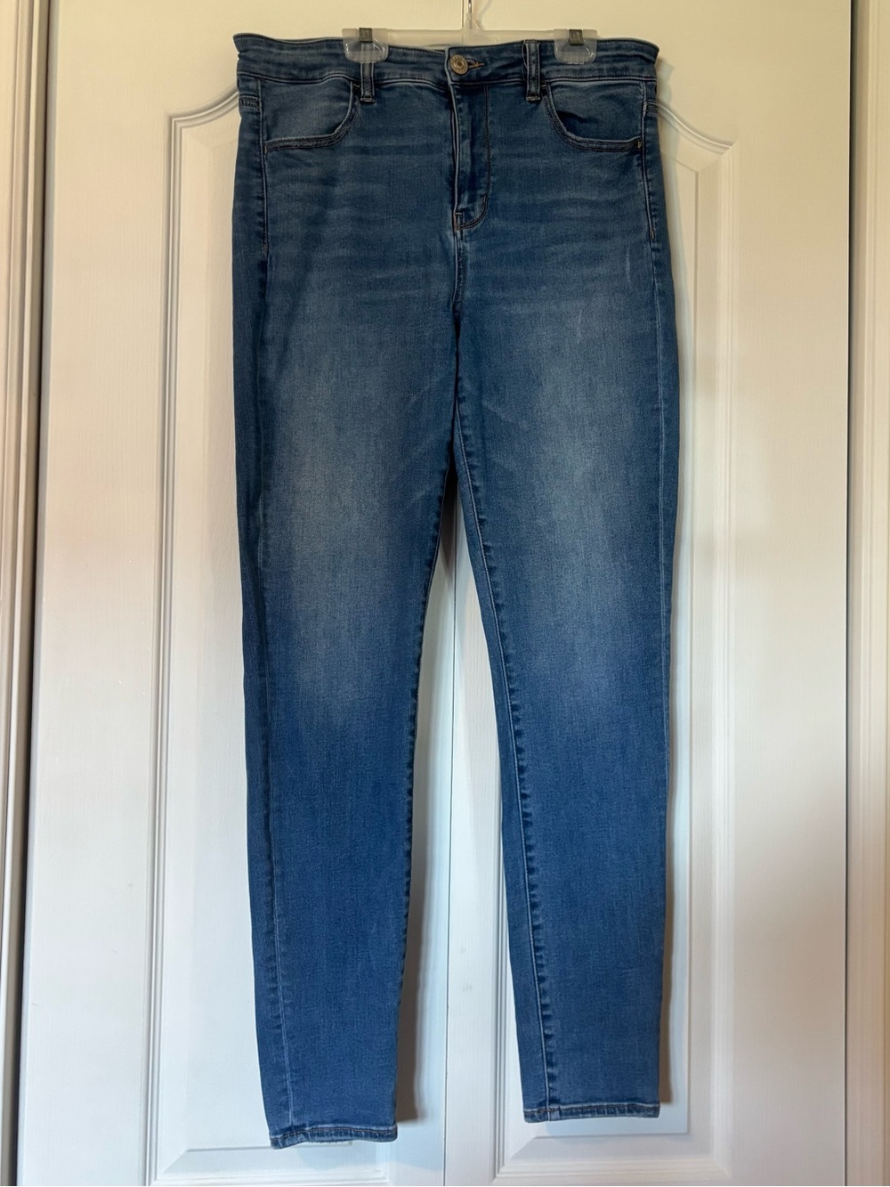 American Eagle High-Rise Long Jeans